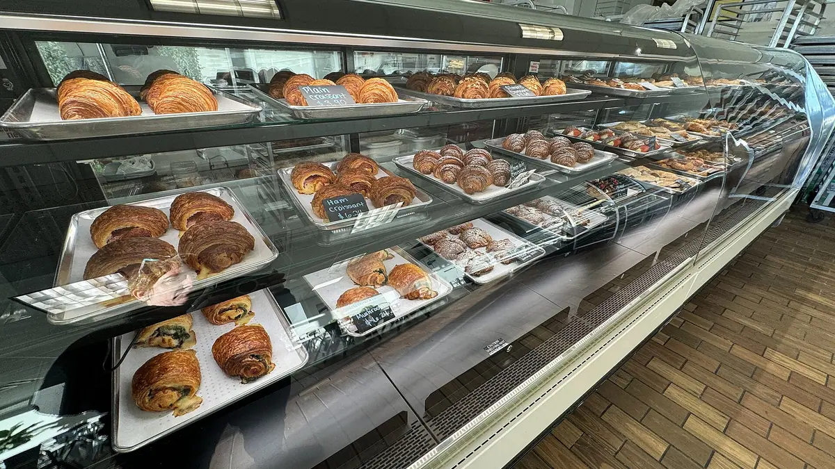 Cakes by Aisha – patisserie in High Barnet, London